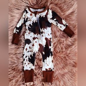 Bamboo cow hide sleeper